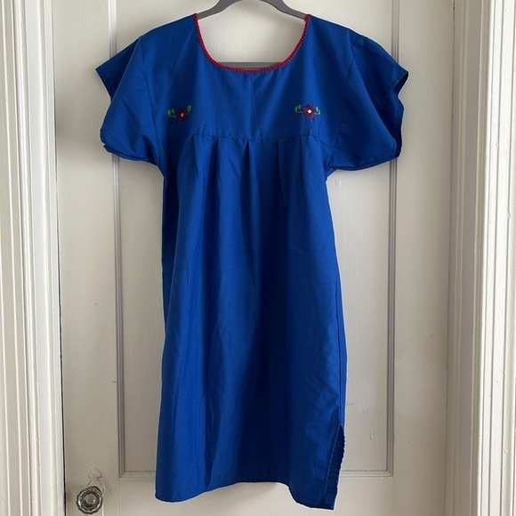 Vintage Mexican Huipil Hand Embroidered Puebla Dress Blue Floral Embroidery - Picture 4 of 11